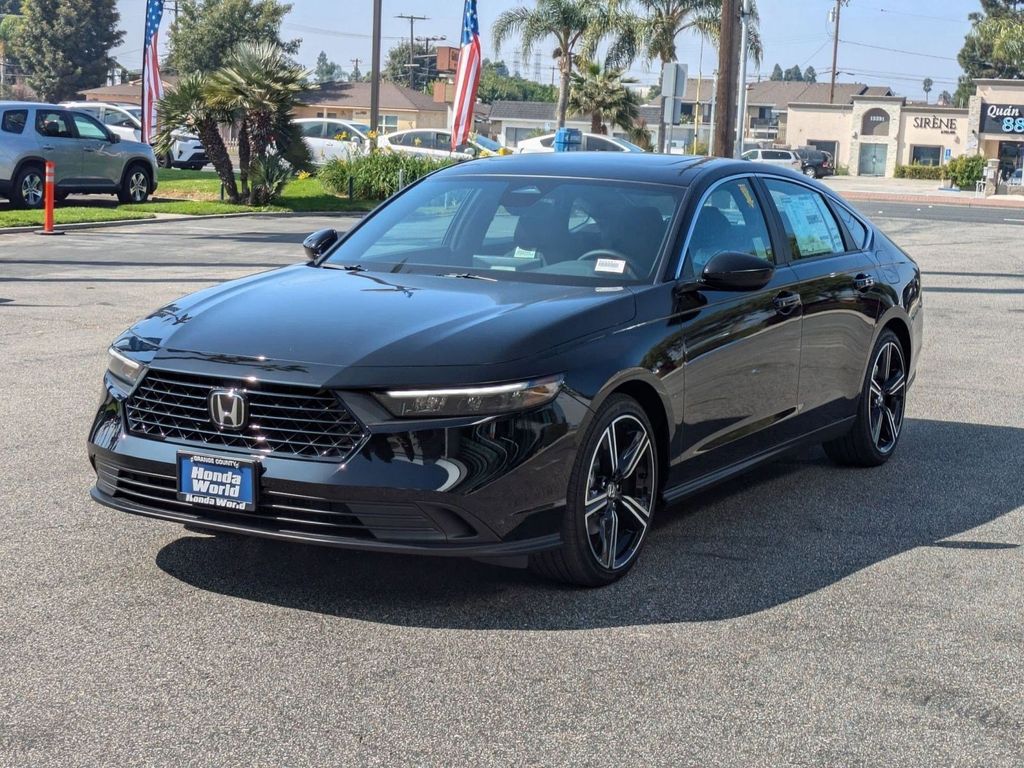 2025 Honda Accord Hybrid Sport photo 3