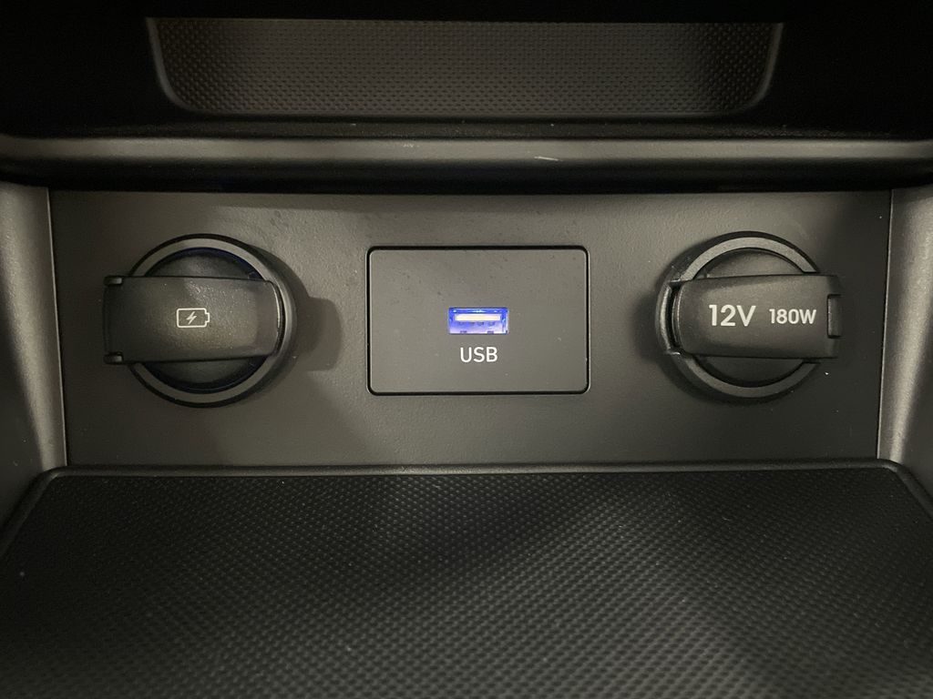2023 Hyundai Kona SE photo 17