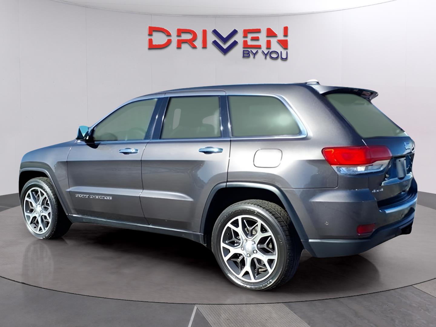 2019 Jeep Grand Cherokee Limited photo 3