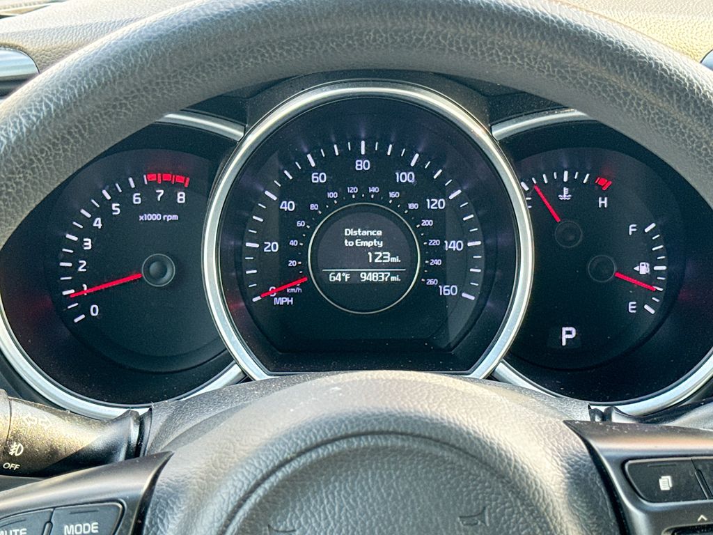 2015 Kia Optima LX photo 2