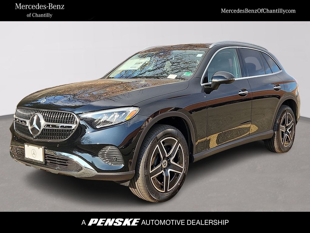 2026 Mercedes-Benz GLC Base's photo