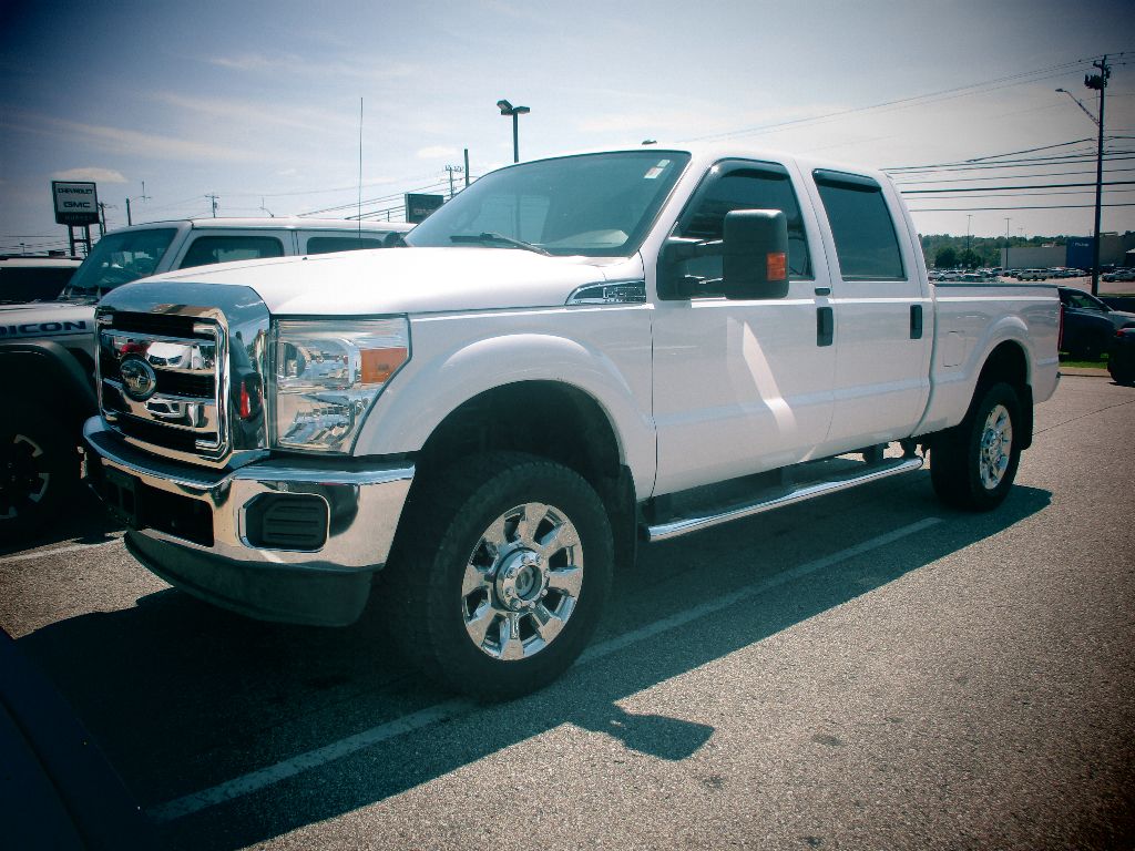 2015 Ford F-250 XLT photo 3