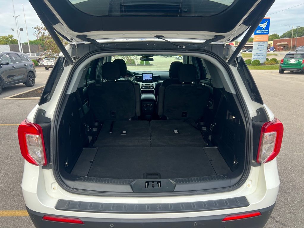 2022 Ford Explorer XLT photo 21