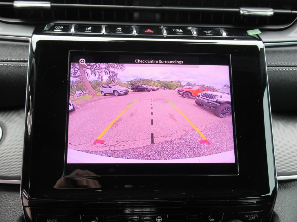 2025 Jeep Grand Cherokee Altitude photo 19