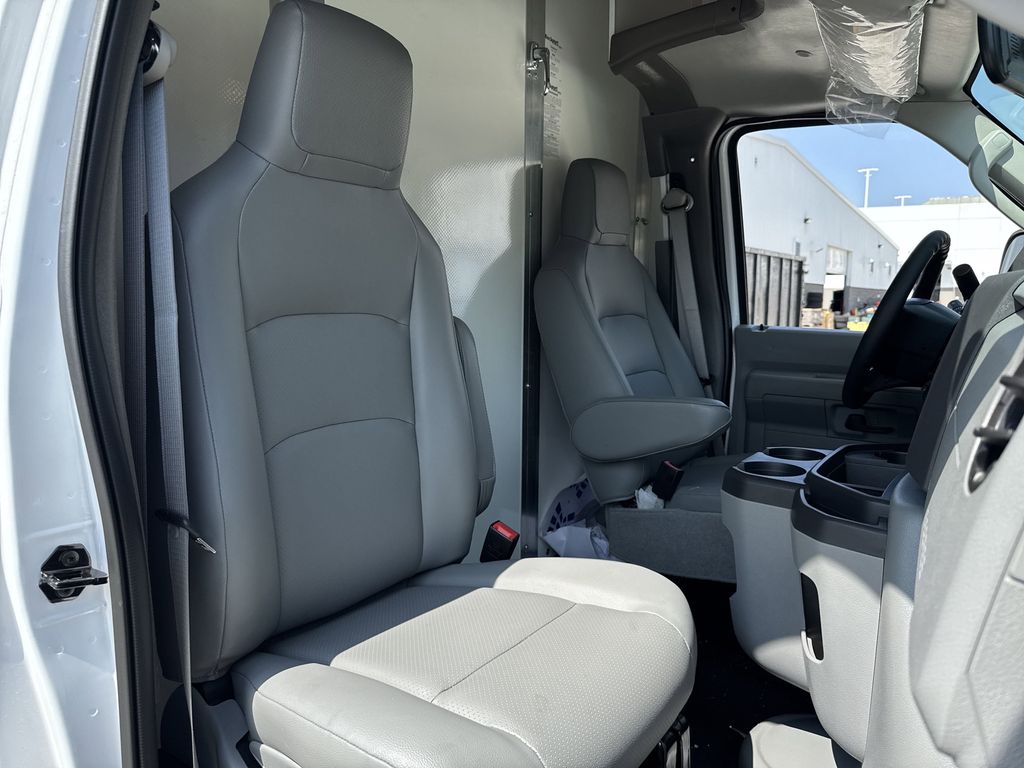 2025 Ford E-350 Base photo 14
