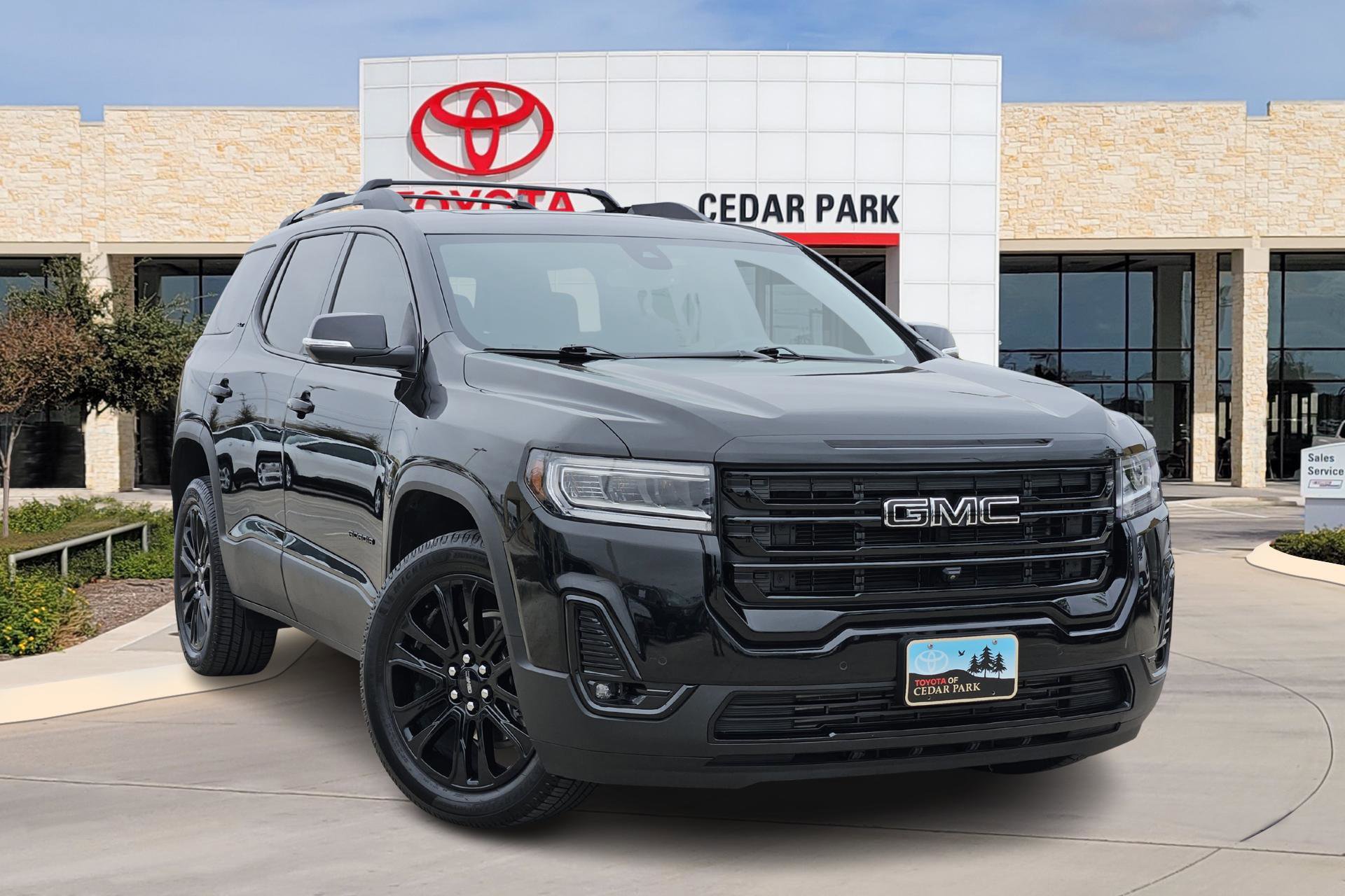 2023 GMC Acadia SLT's photo