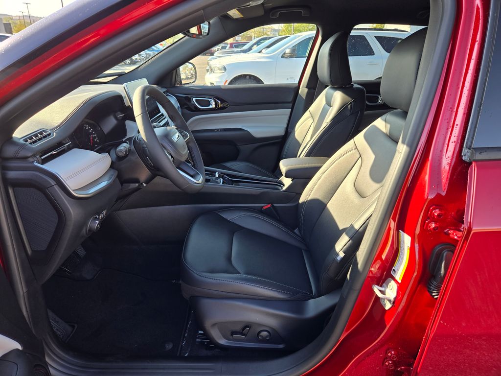 2026 Jeep Compass Limited photo 11
