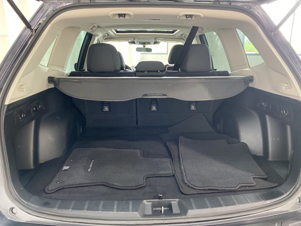 2022 Subaru Forester Premium photo 23