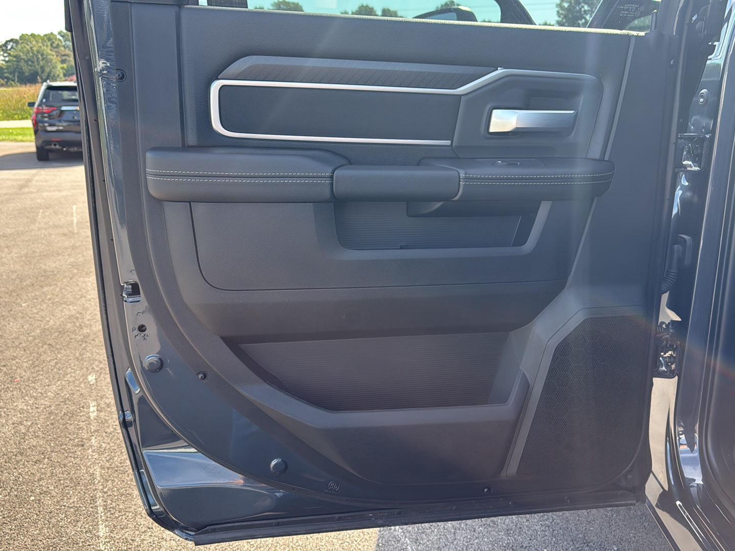 2025 Ram 2500 Big Horn photo 20