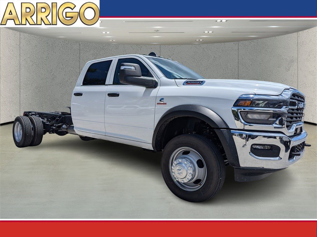 2025 RAM Ram 5500 Chassis Cab Tradesman's photo