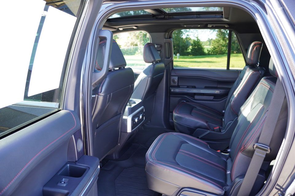 2024 Ford Expedition Limited photo 14