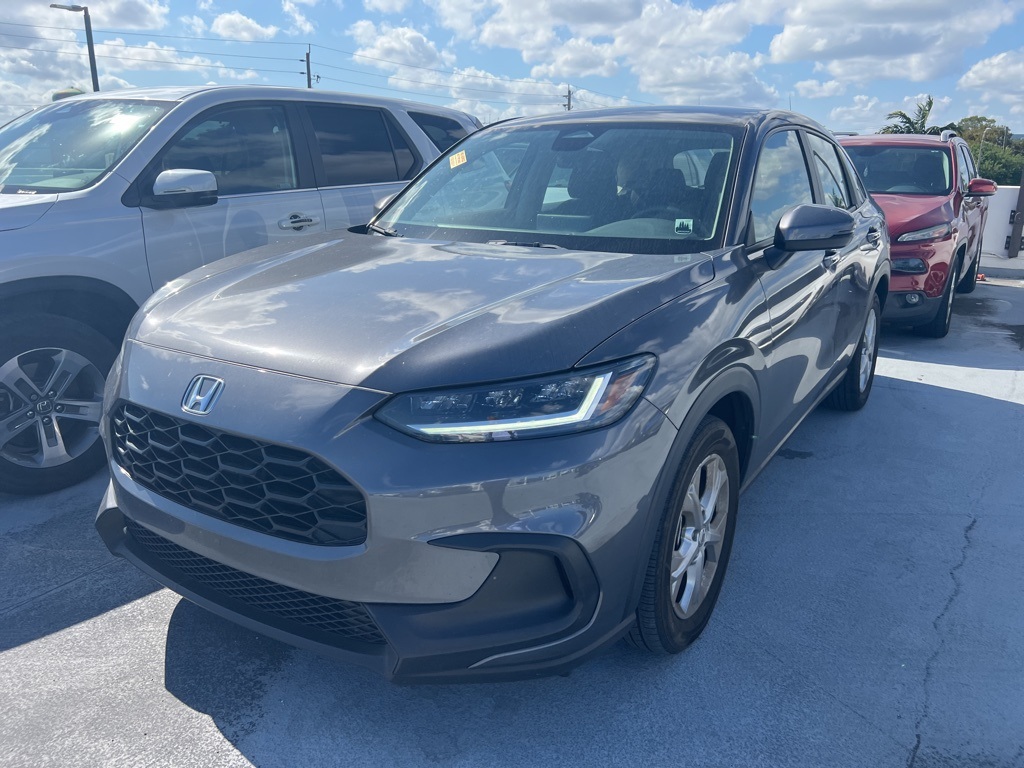 2025 Honda HR-V LX photo 3