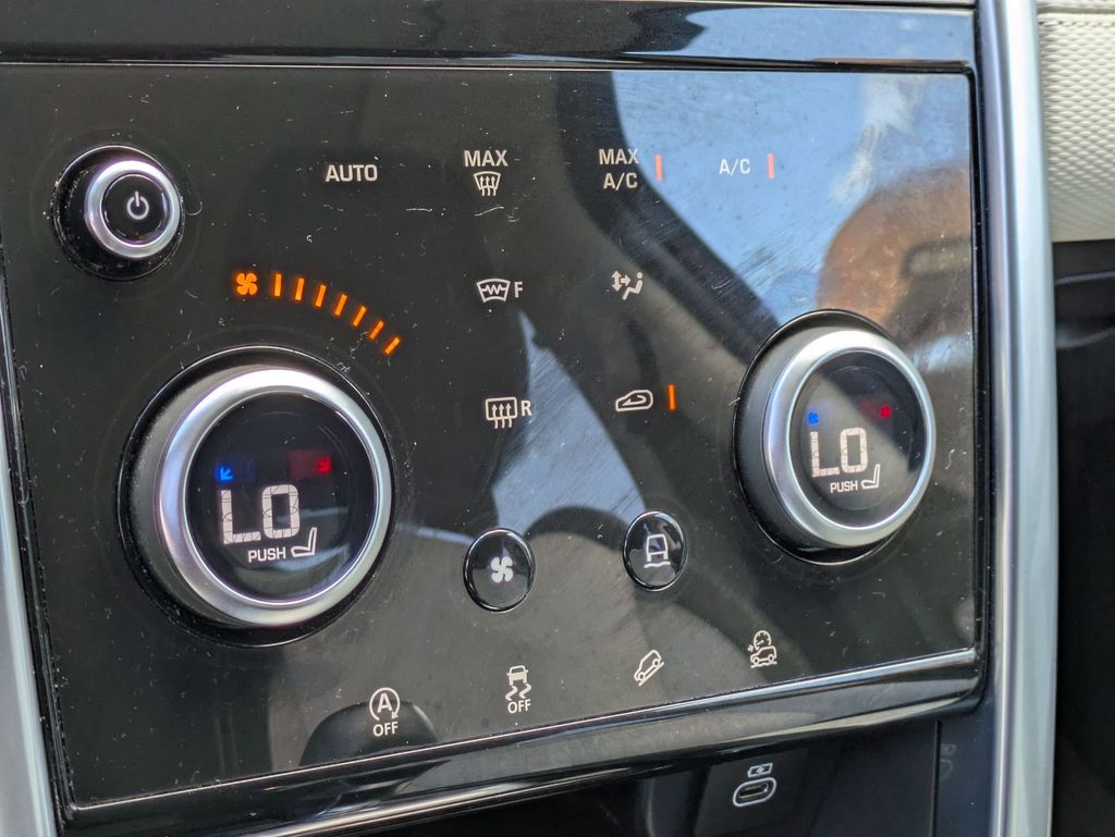 2023 Land Rover Discovery Sport SE R-Dynamic photo 20
