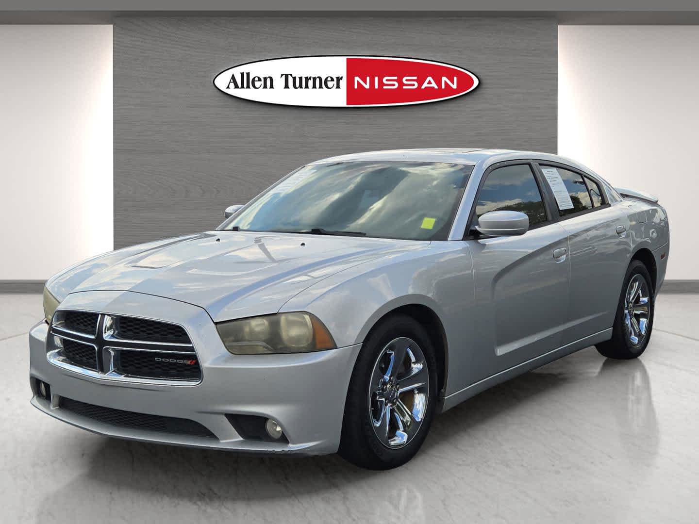 2012 Dodge Charger SXT photo 3