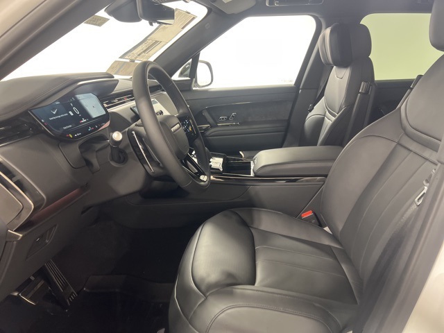 2025 Land Rover Range Rover Sport SE photo 10