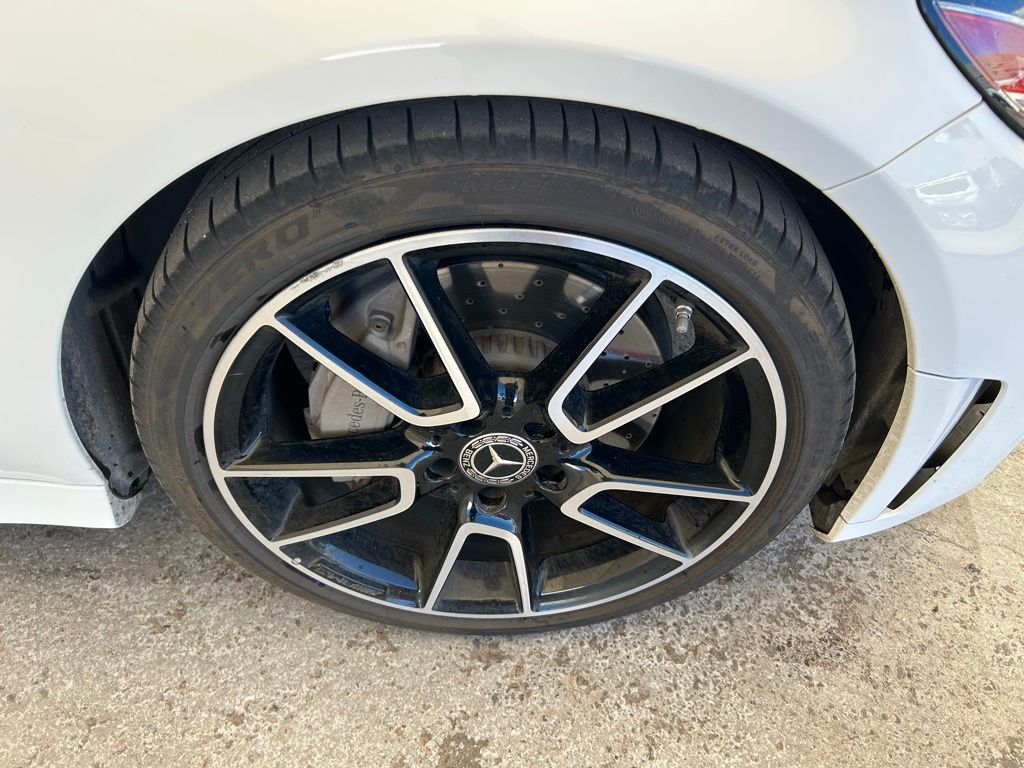 2022 Mercedes Benz C 300 photo 4