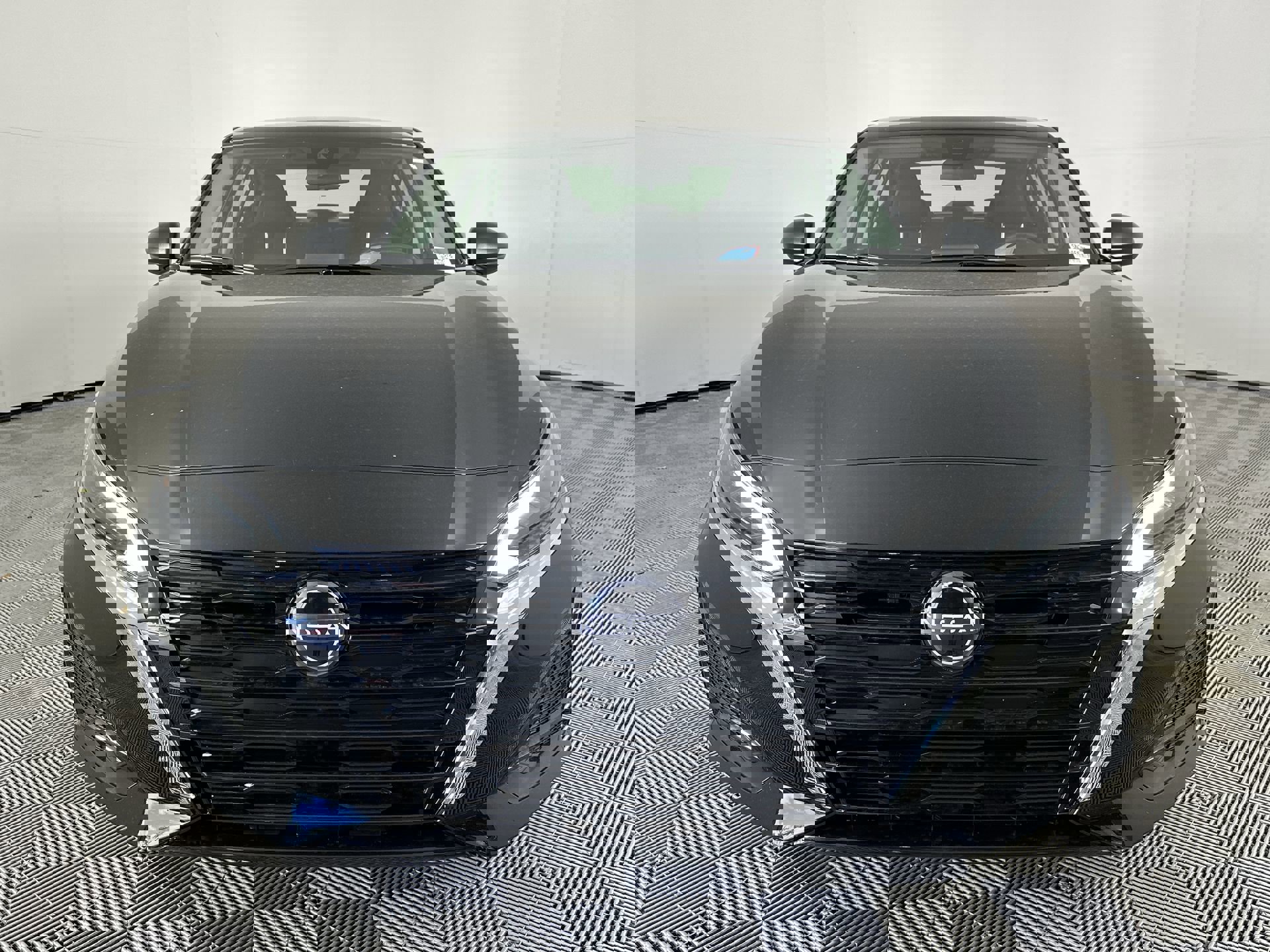 2025 Nissan Altima SV photo 3