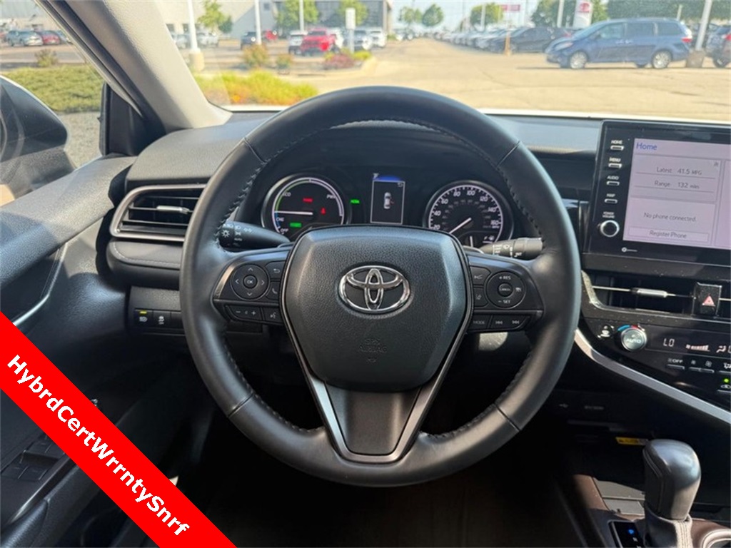 2024 Toyota Camry Hybrid SE photo 13