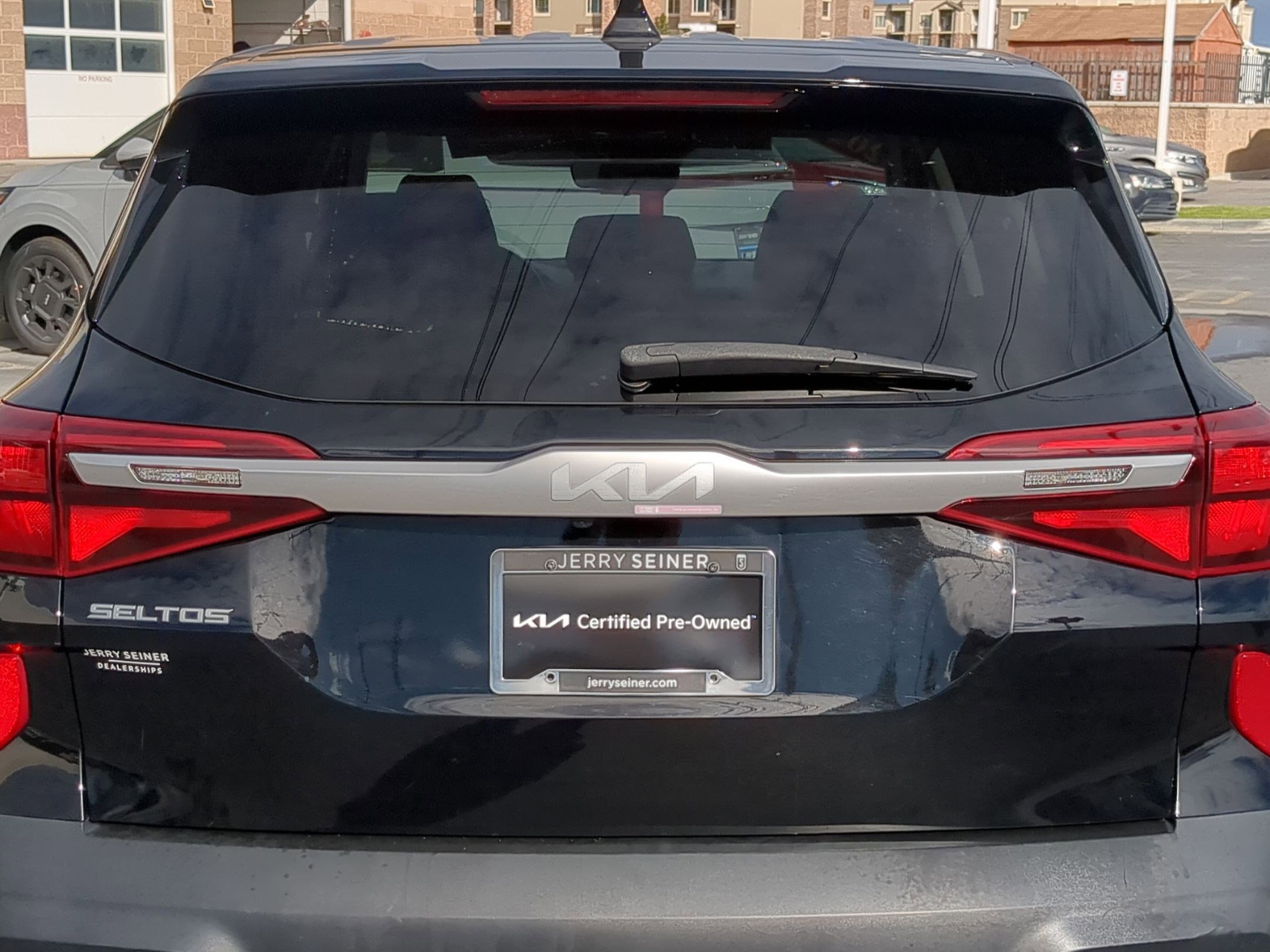2023 Kia Seltos LX photo 13