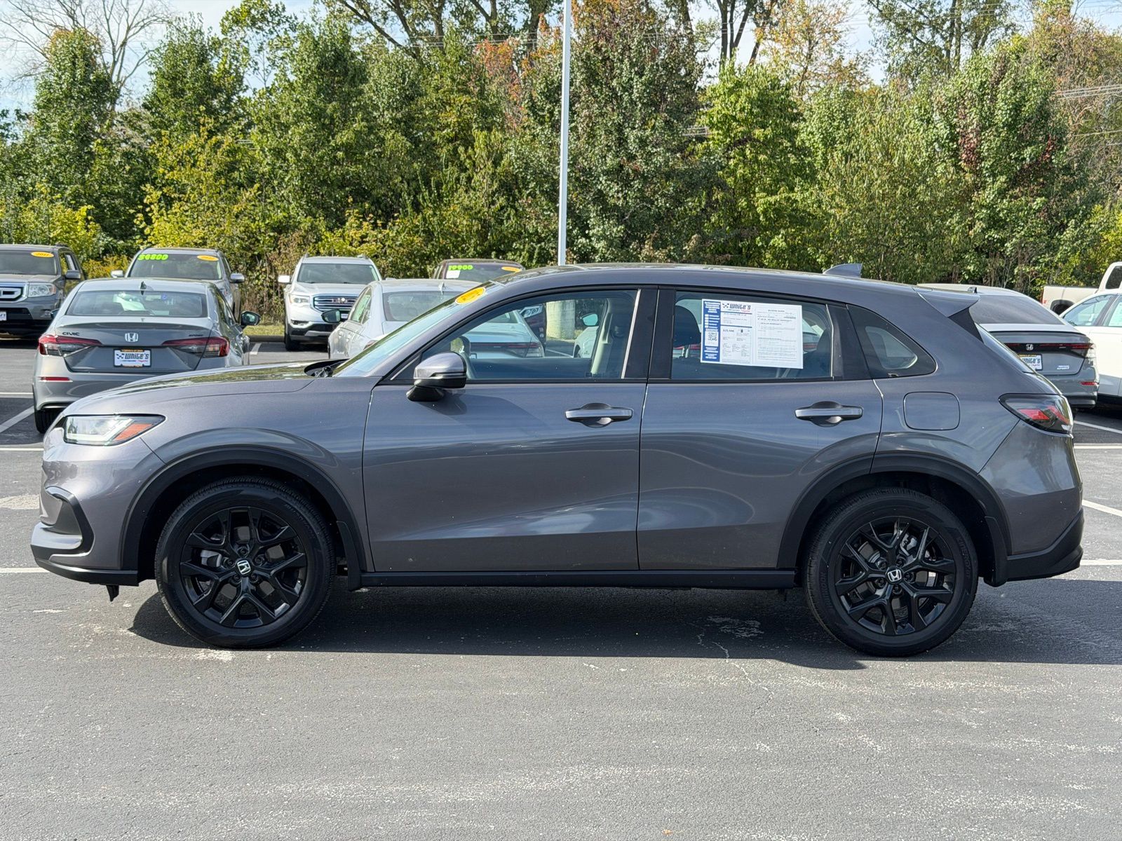 2025 Honda HR-V LX photo 2