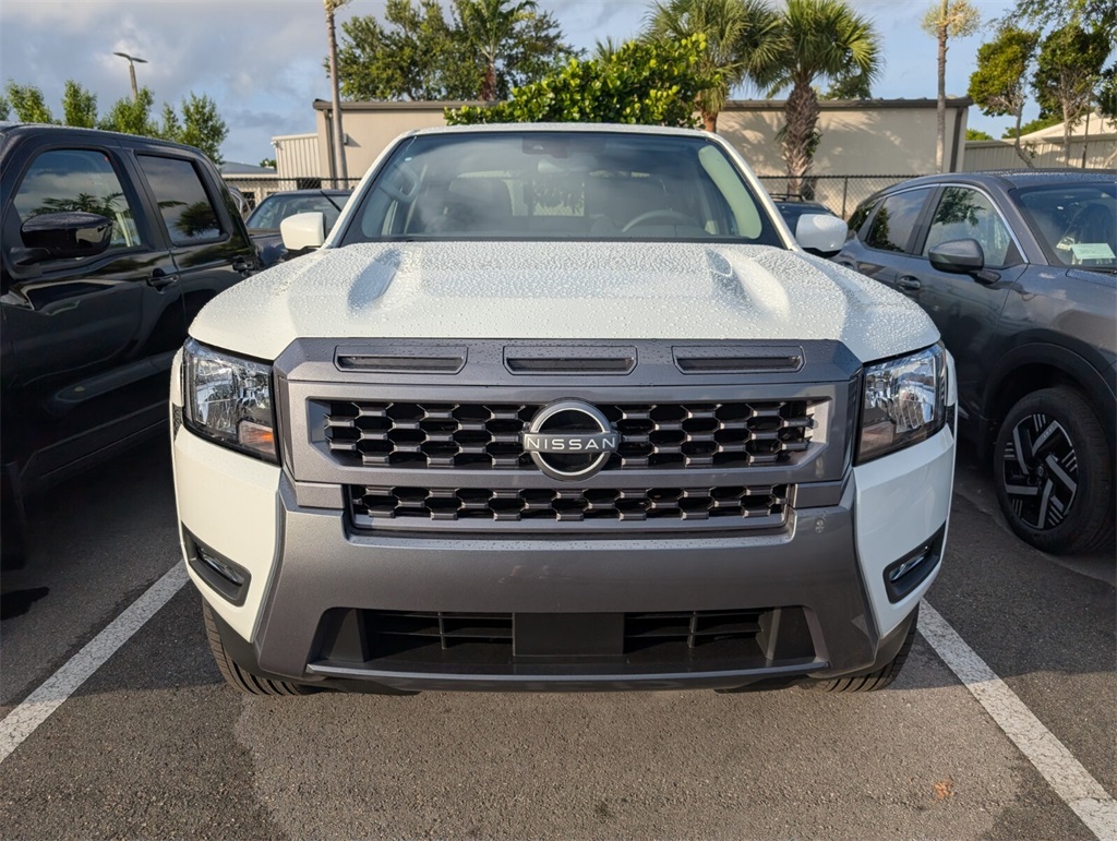 2025 Nissan Frontier SV photo 3