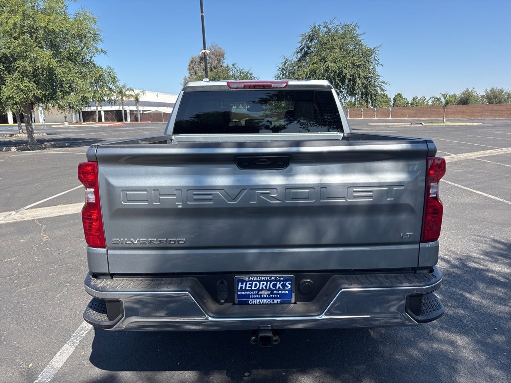 2025 Chevrolet Silverado 1500 LT photo 4