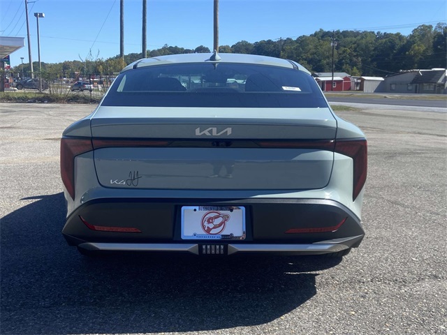 2025 Kia K4 EX photo 3