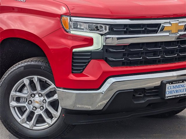 2025 Chevrolet Silverado 1500 LT photo 3