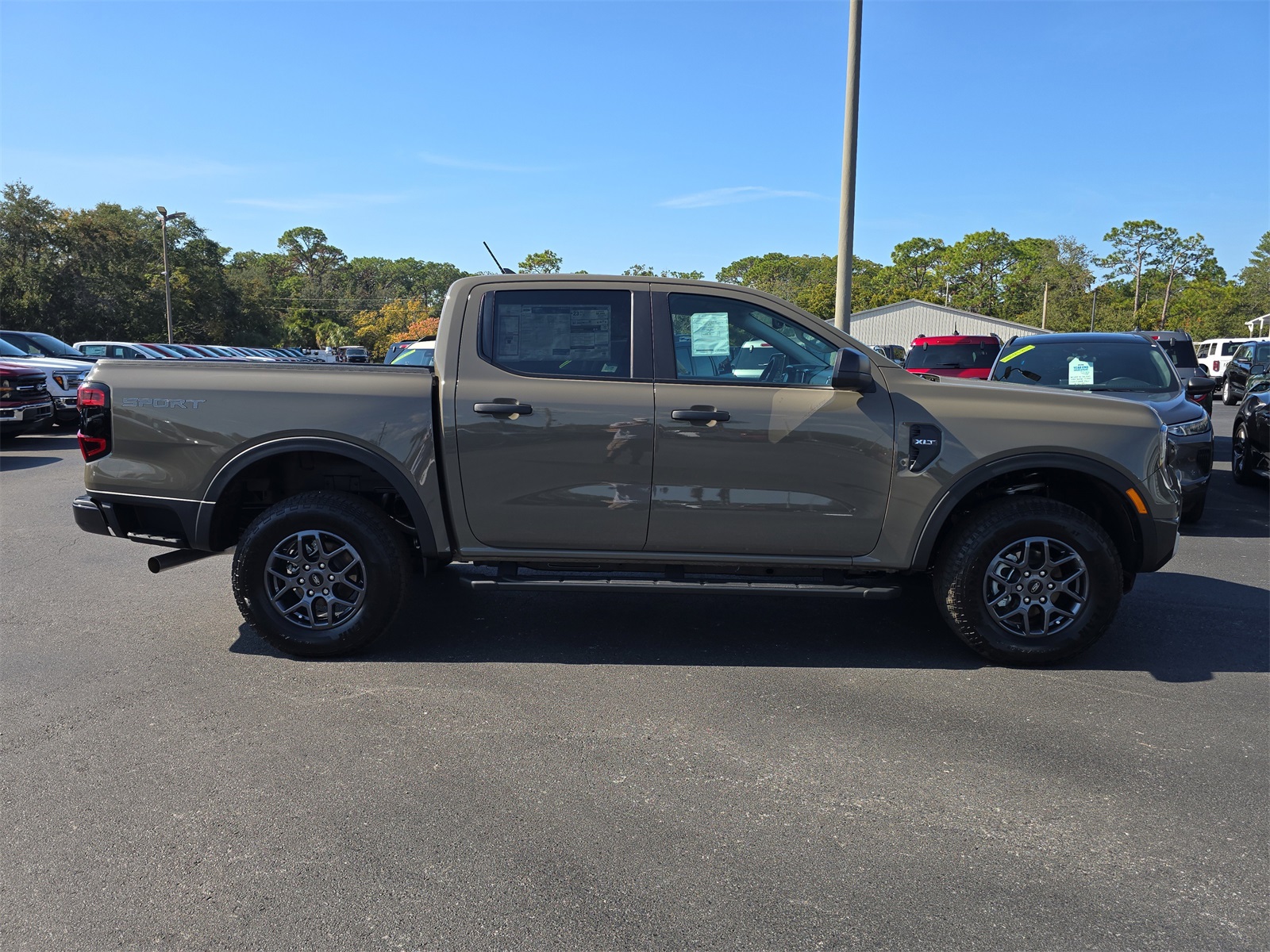 2025 Ford Ranger XLT photo 2