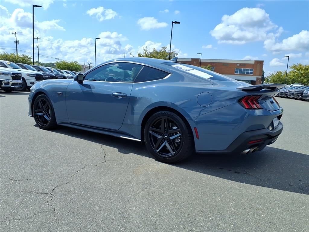 2024 Ford Mustang GT Premium photo 17