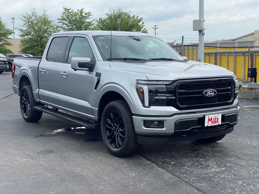 2025 Ford F-150 Lariat photo 2