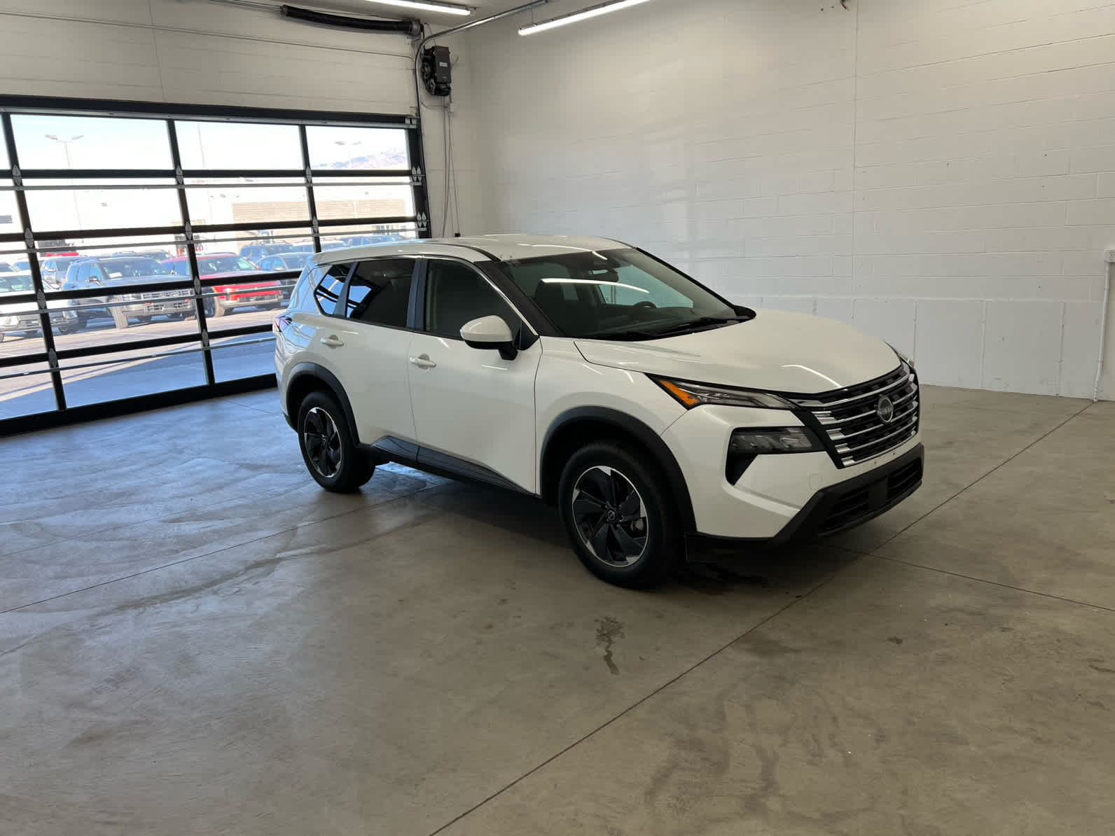 2024 Nissan Rogue SV photo 4