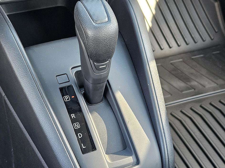 2025 Nissan Versa S photo 19