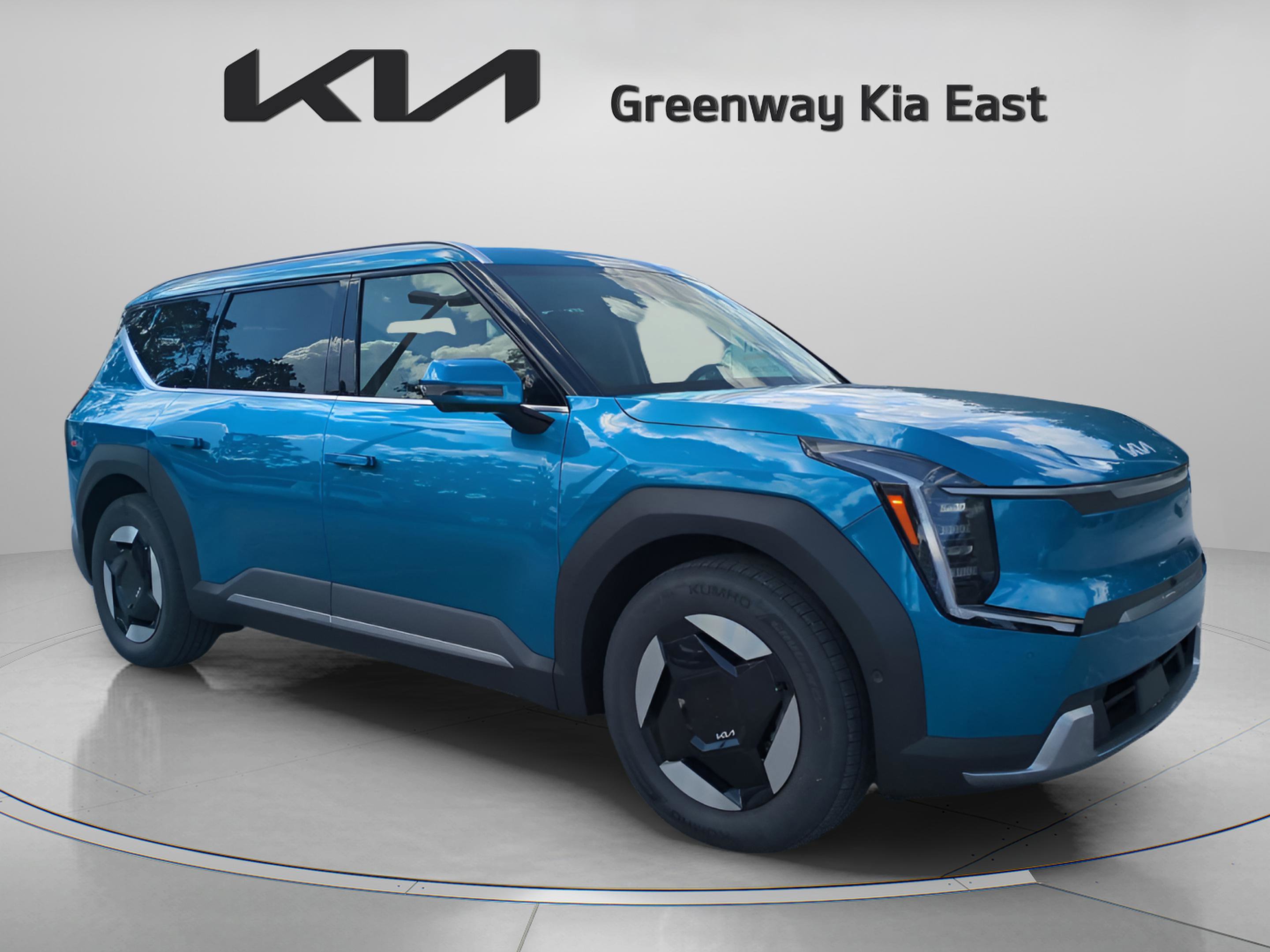 2026 Kia EV9 Wind photo 2
