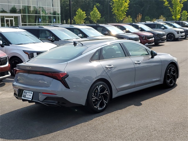 2025 Kia K5 GT-Line photo 4