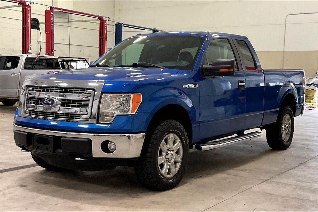 2013 Ford F-150 XLT photo 27