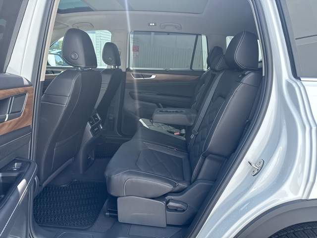 2026 Volkswagen Atlas SE Technology photo 9