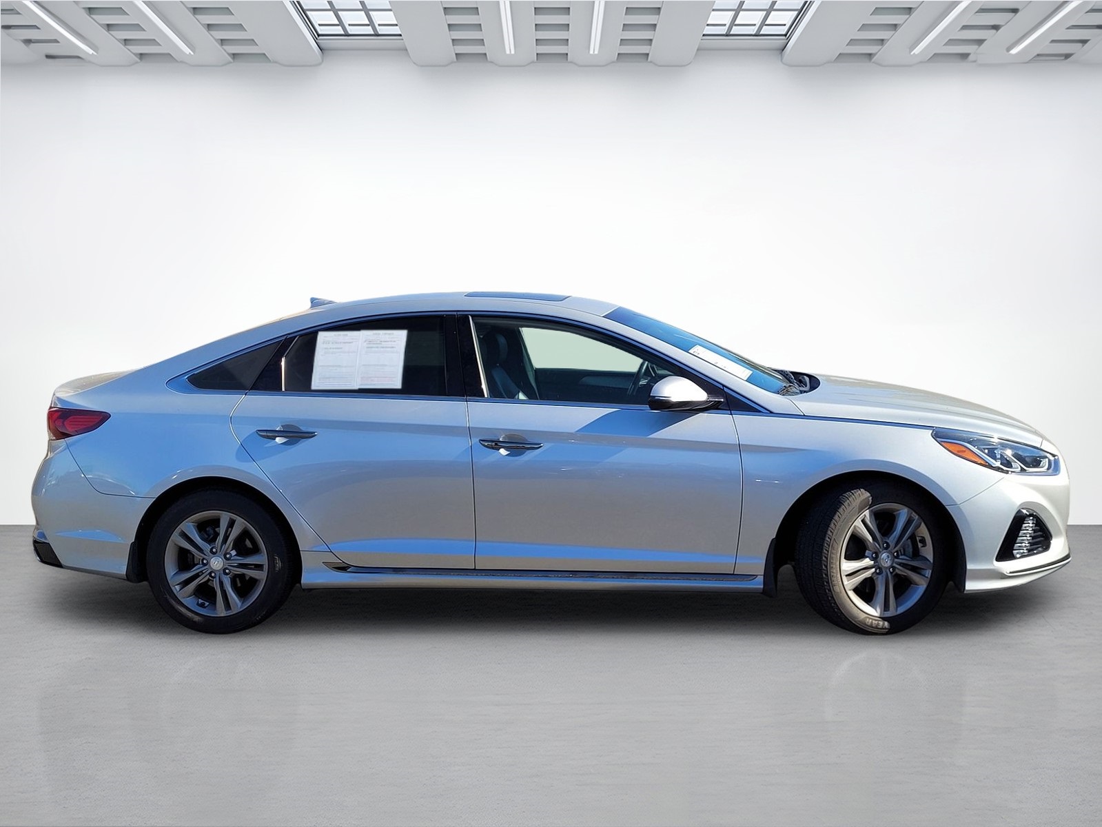 2019 Hyundai Sonata Sport photo 3
