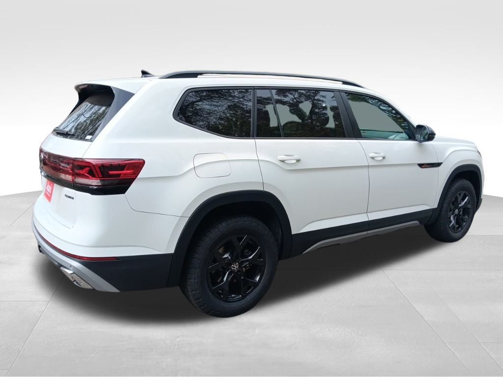 2025 Volkswagen Atlas Peak Edition SE Technology photo 4
