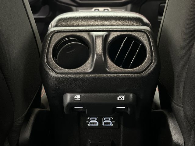 2021 Jeep Wrangler Unlimited Rubicon photo 30