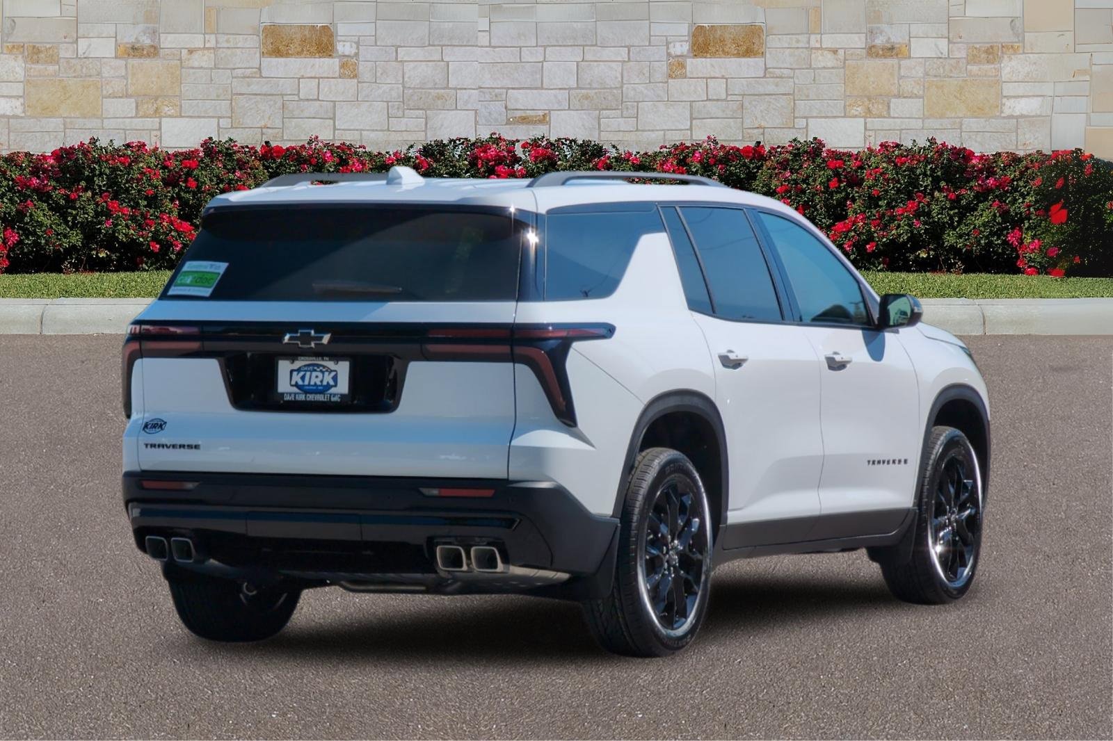 2026 Chevrolet Traverse photo 3