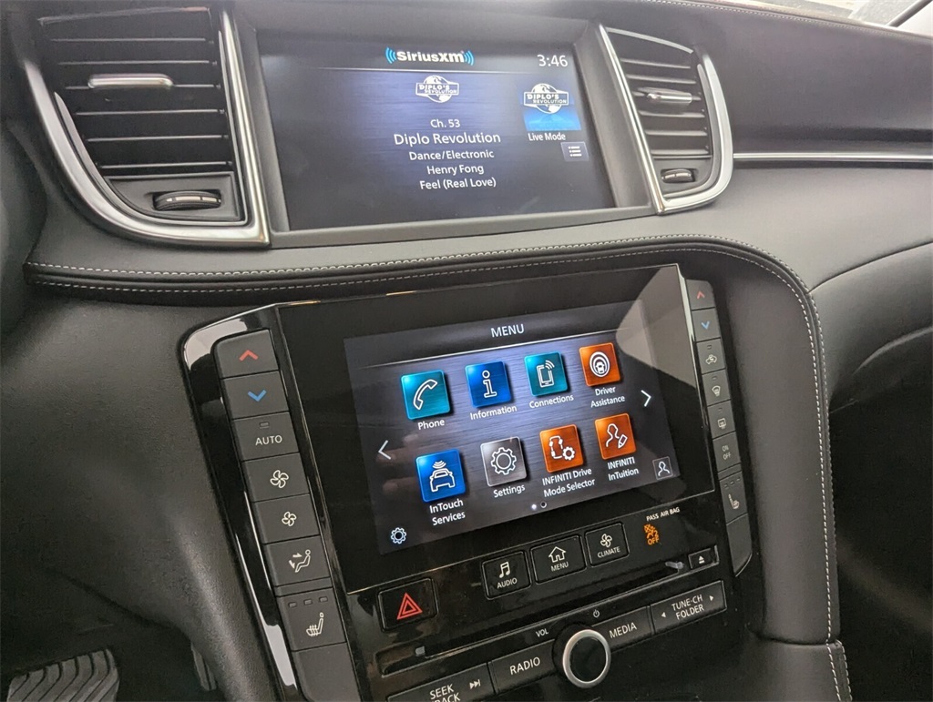 2025 Infiniti QX50 Luxe AWD photo 12