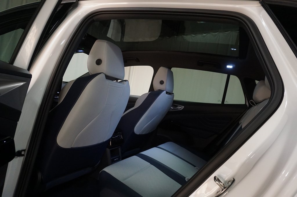 2025 Volkswagen ID.4 Pro S photo 24