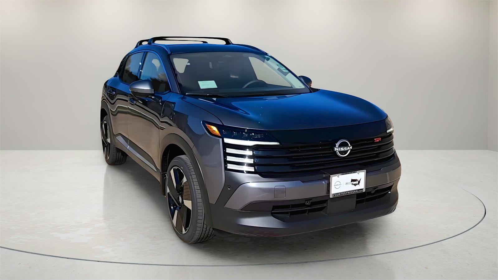 2025 Nissan Kicks SR photo 19