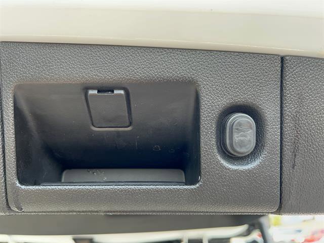 2018 Chevrolet Suburban LT photo 10