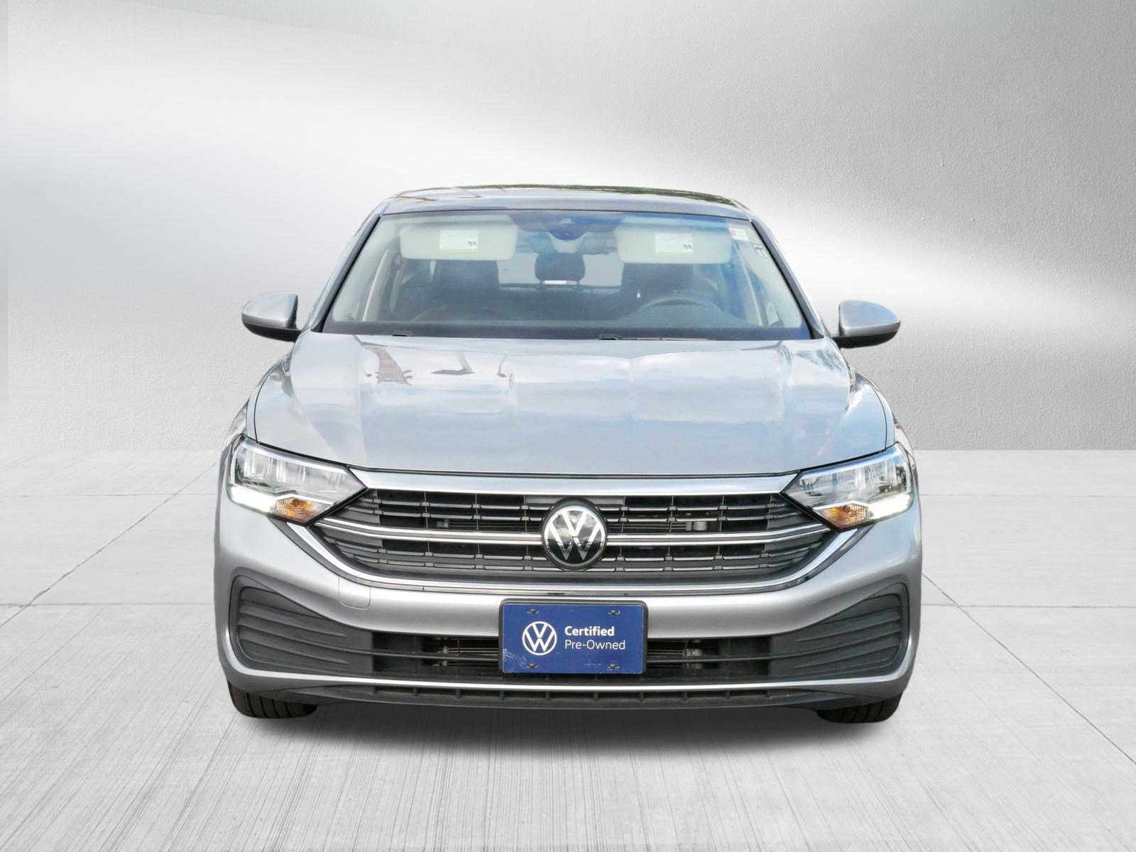 3VW7M7BU8RM020385