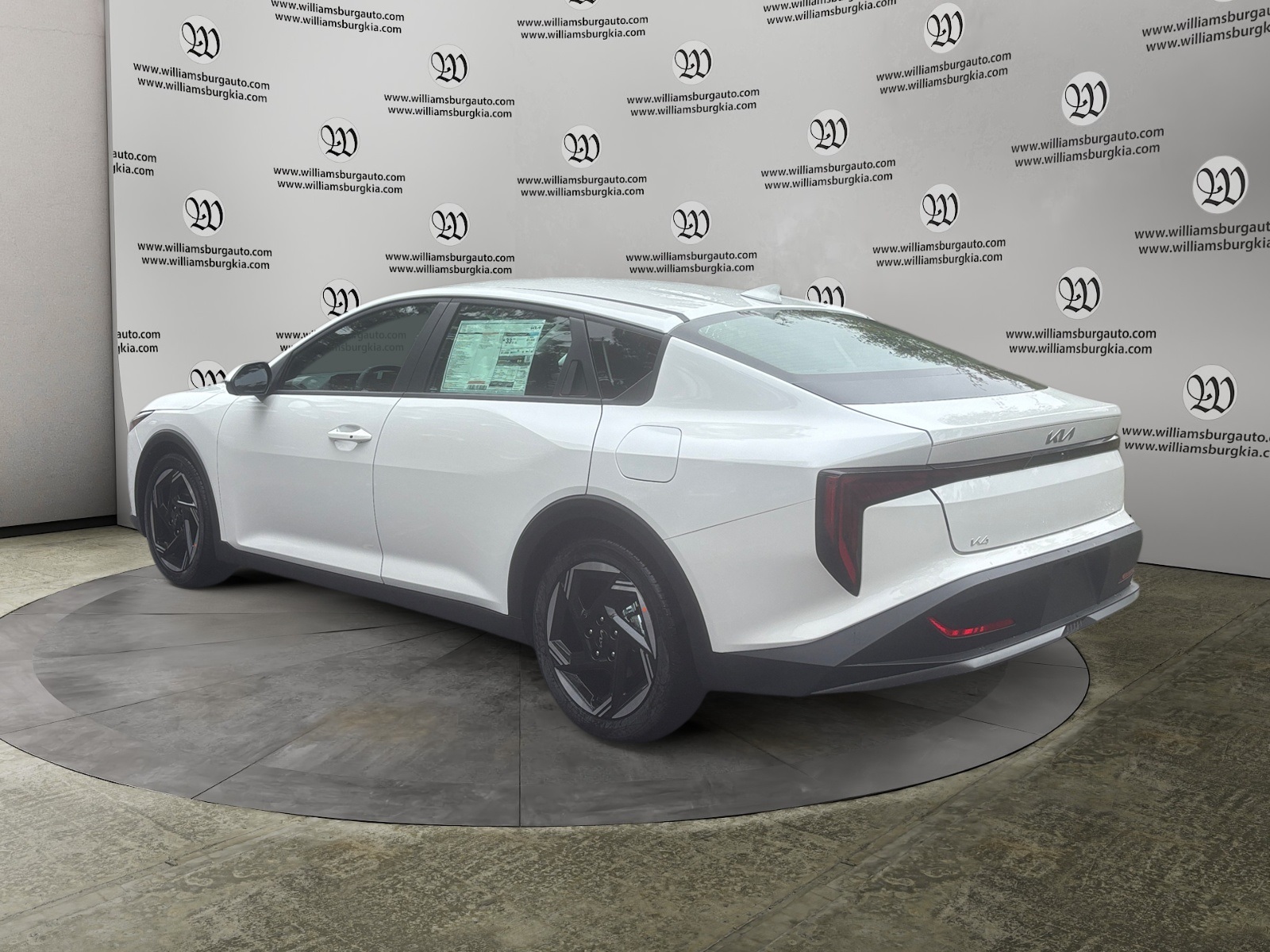 2025 Kia K4 EX photo 3