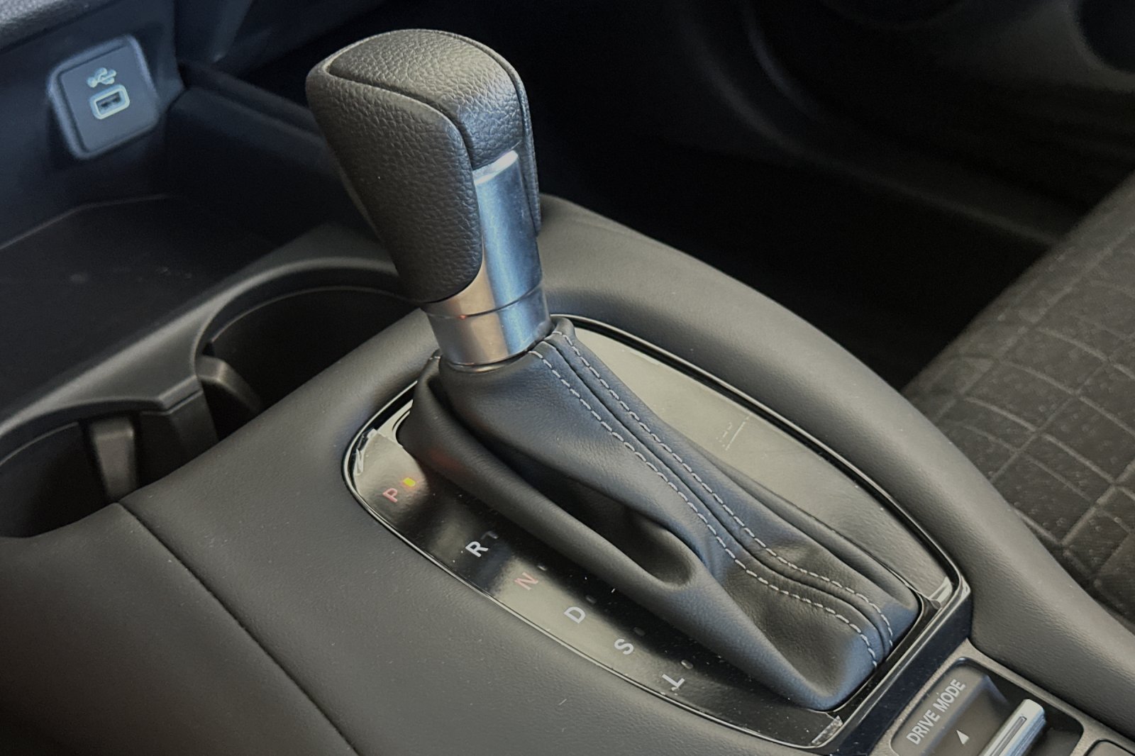 2025 Honda HR-V LX photo 22