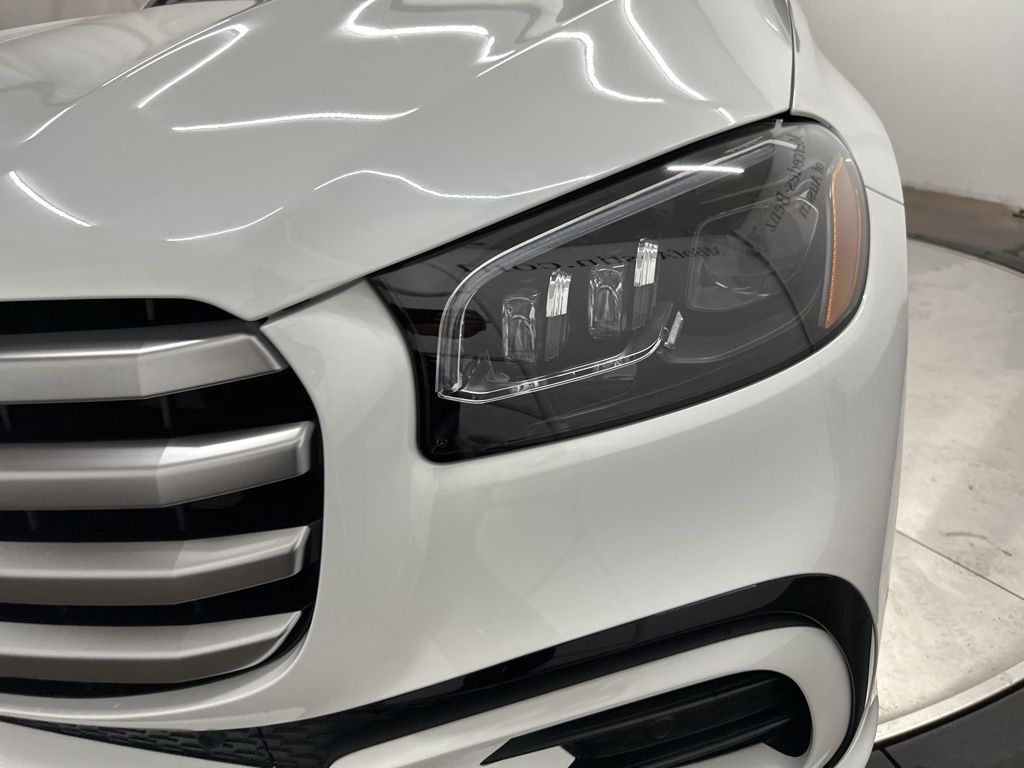 2026 Mercedes Benz GLS 580 4MATIC photo 29