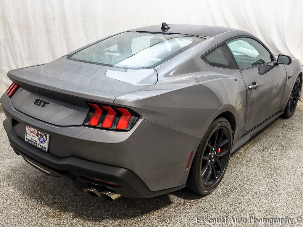 2025 FORD MUSTANG - Image 8